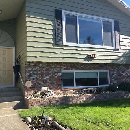 Berkie'S Bed & Breakfast Port Alberni Esterno foto