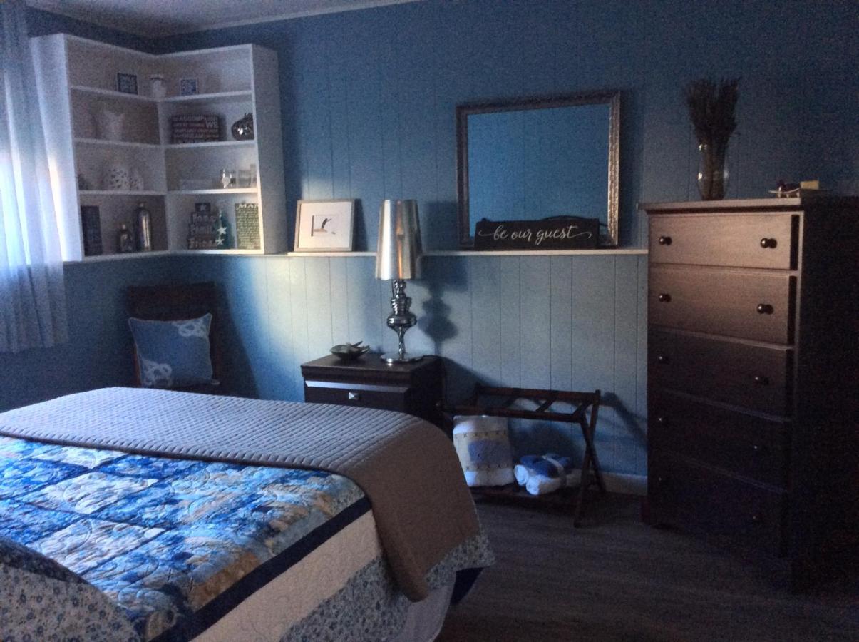 Berkie'S Bed & Breakfast Port Alberni Esterno foto