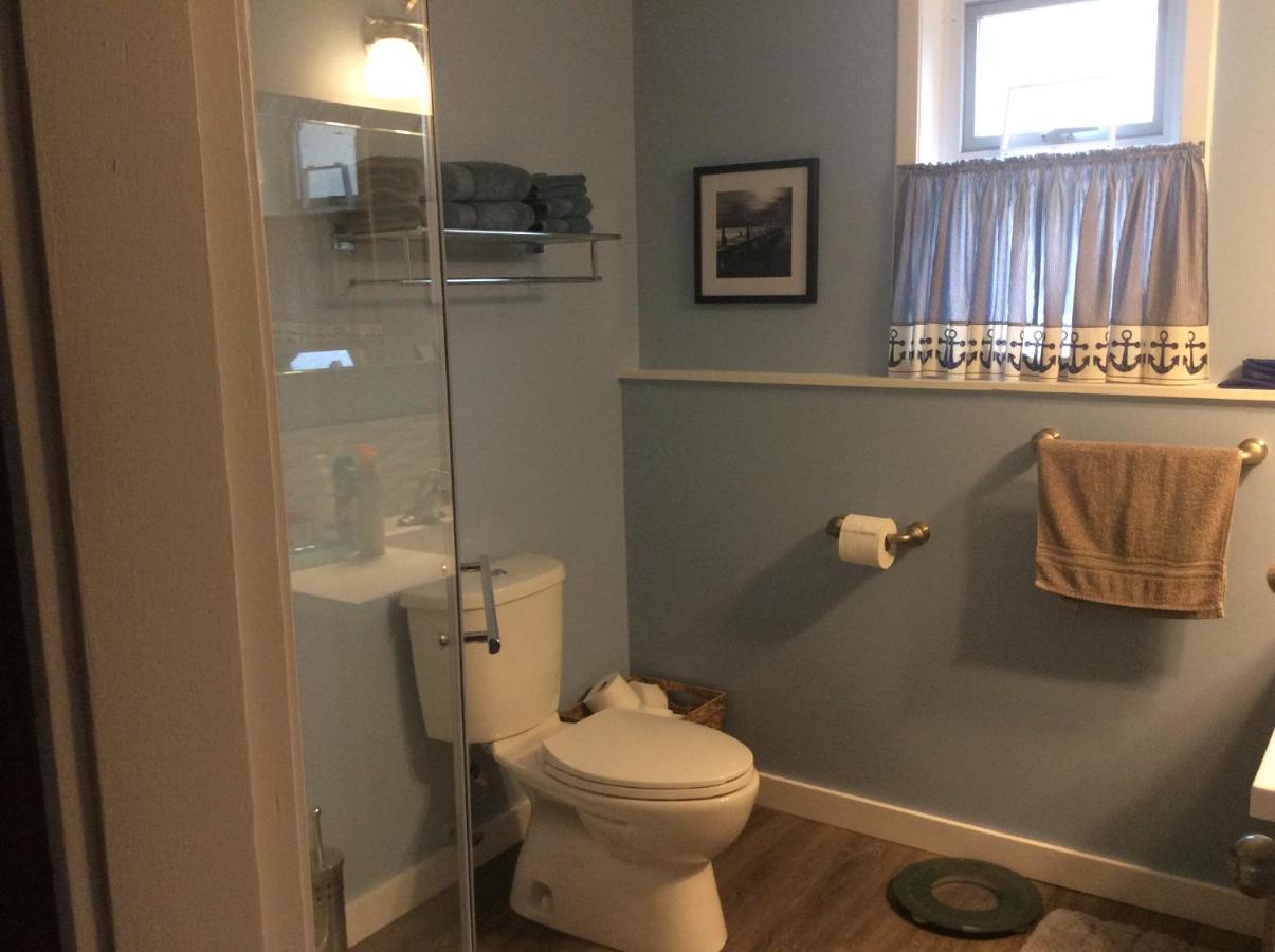 Berkie'S Bed & Breakfast Port Alberni Esterno foto